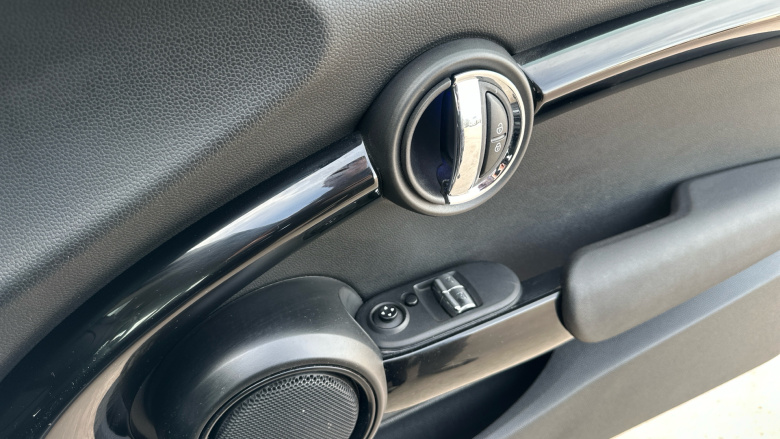 MINI Hatchback 2.0 Cooper S Classic II 3dr Auto Petrol Hatchback